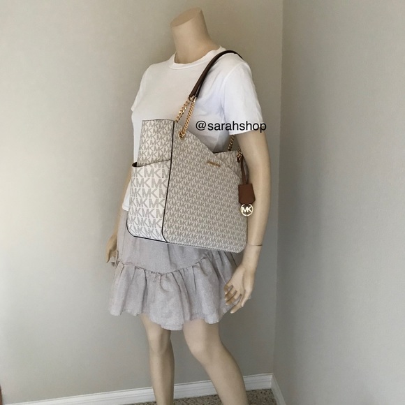 🌼Michael Kors Purse - Picture 7 of 13